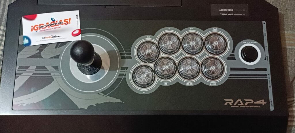 Fightstick Hori Rap 4 Kai con botones GamerFinger 30mm